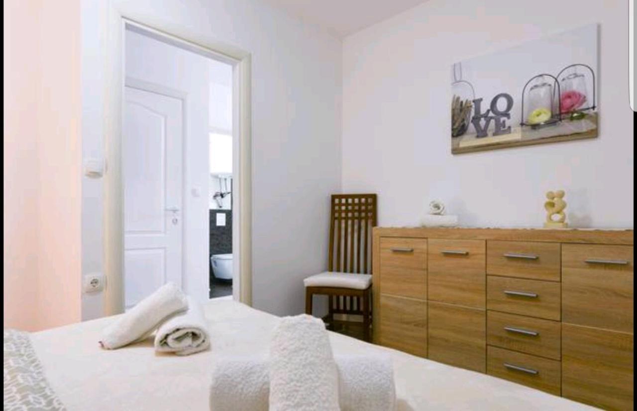 Deluxe Apartments Goya Zára Kültér fotó