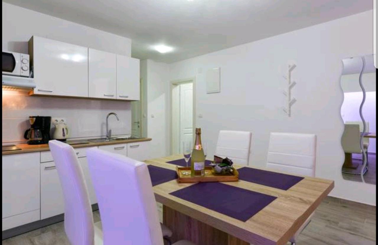 Deluxe Apartments Goya Zára Kültér fotó